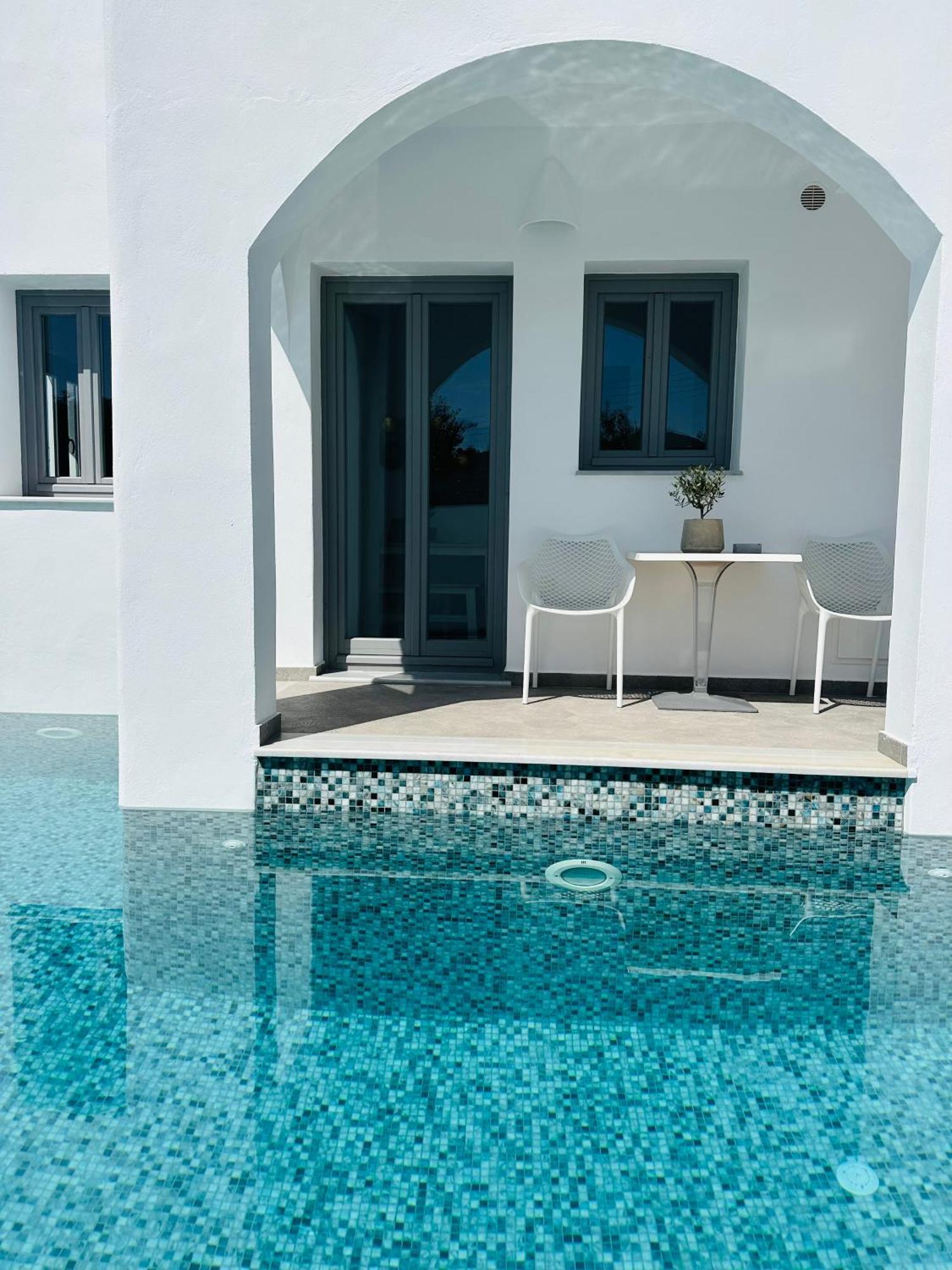 White Harmony Suites Megalochori  Luaran gambar
